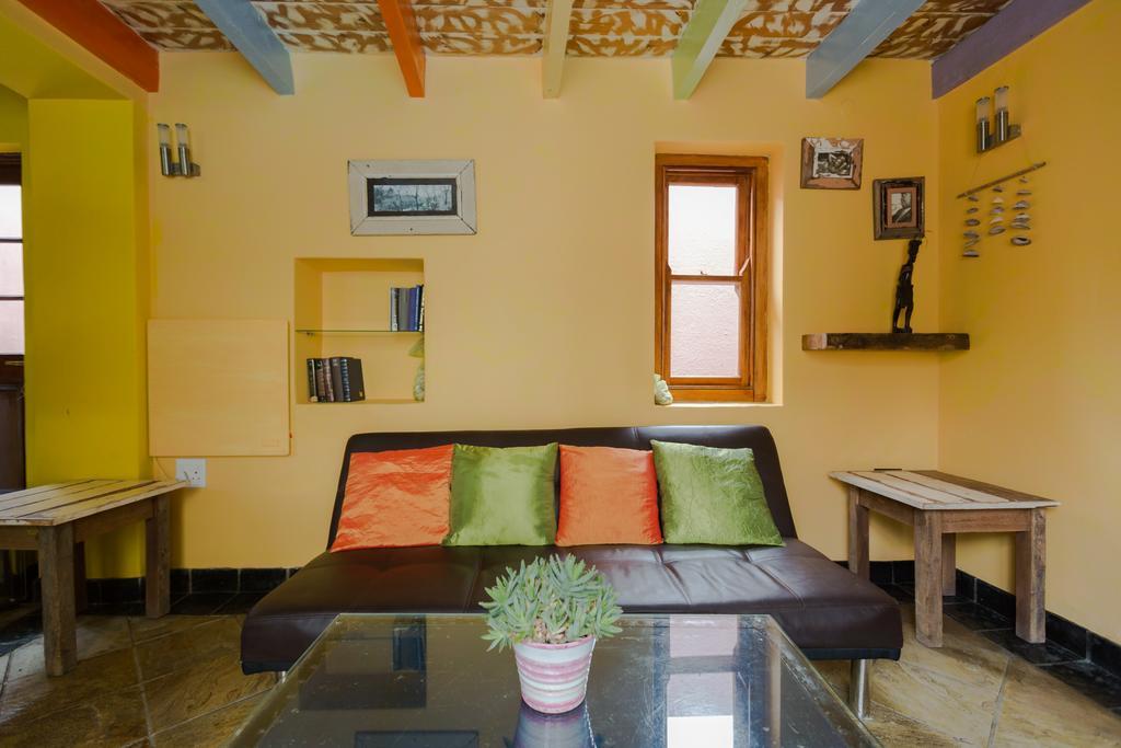 Sweet Lemon Boutique Bed & Breakfast Cape Town Exterior photo